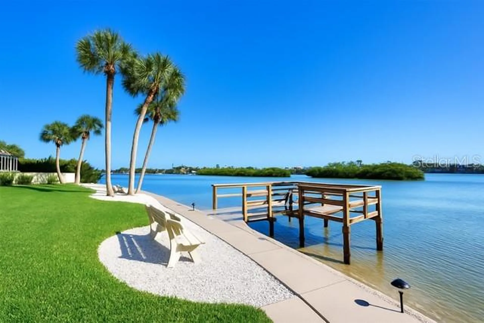 1250 N Portofino Drive Sarasota FL 34242