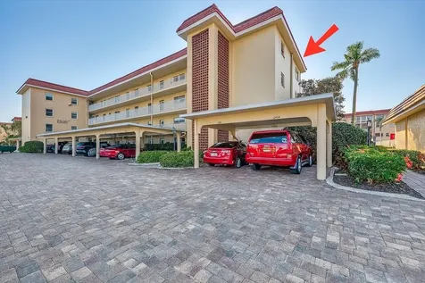 1250 N Portofino Drive Sarasota FL 34242