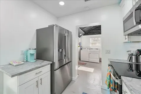 5021 Us Highway 301 N Ellenton FL 34222