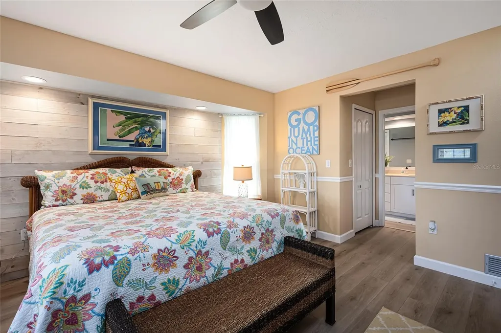 9314 Lucian Englewood FL 34224