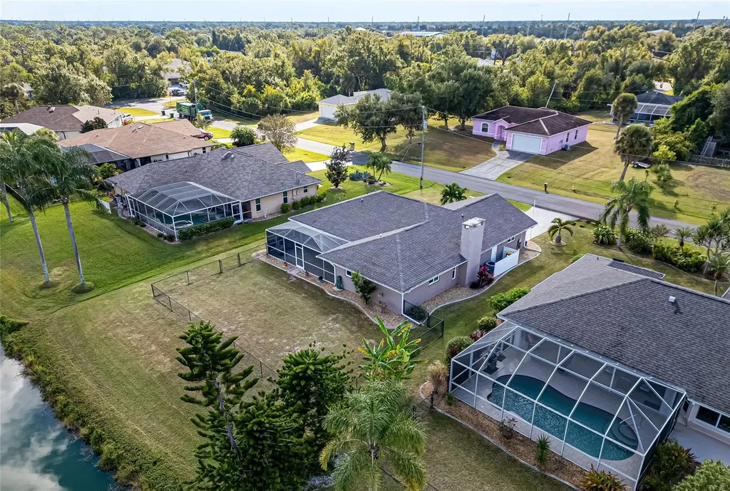 9314 Lucian Englewood FL 34224