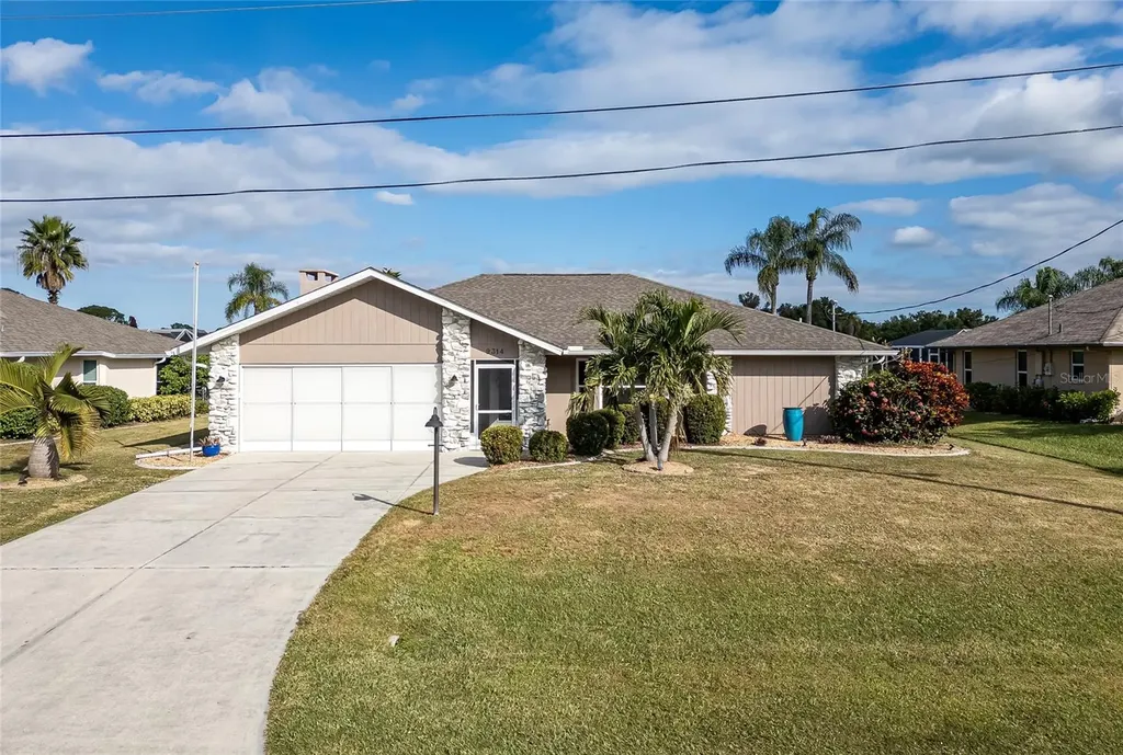 9314 Lucian Englewood FL 34224