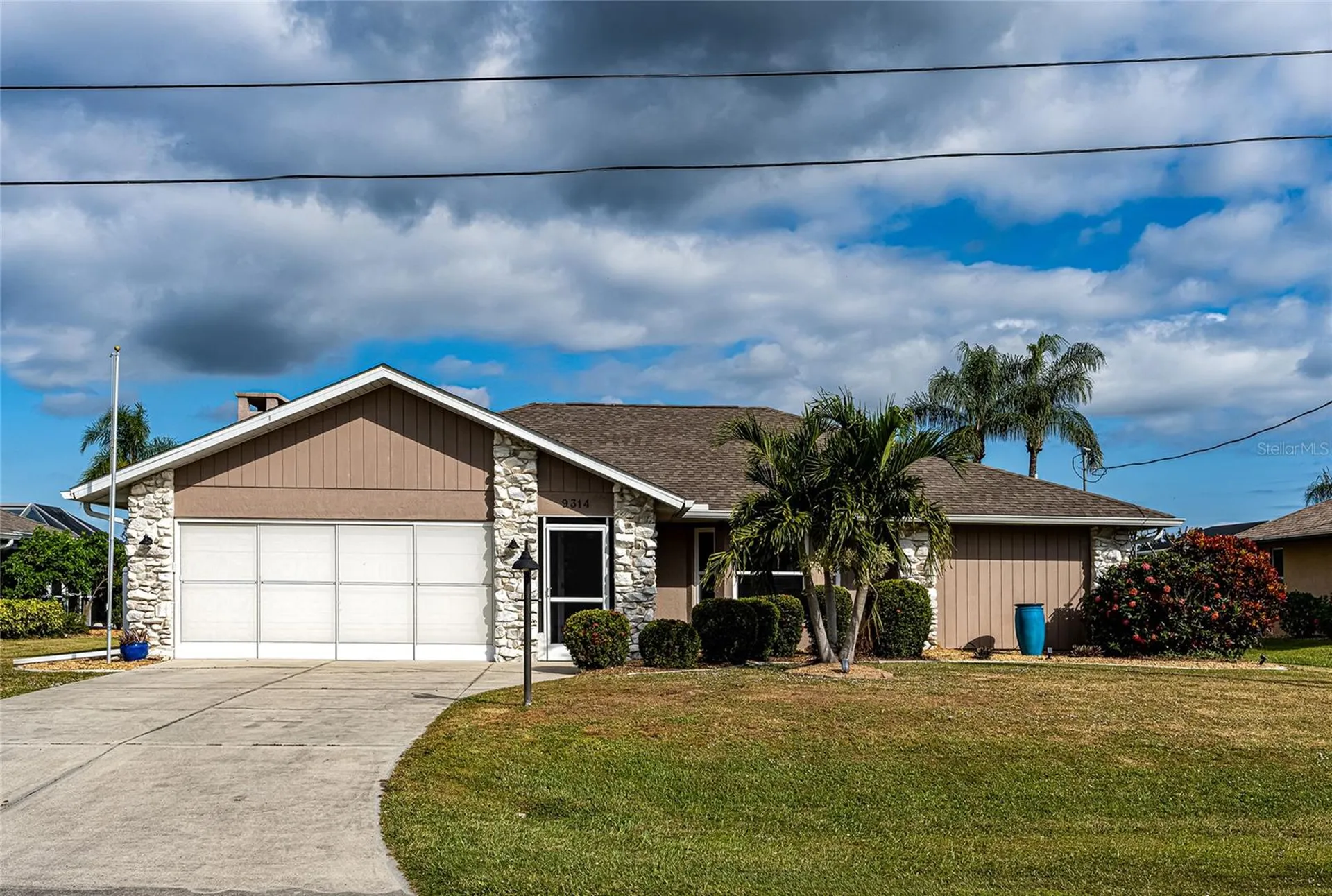 9314 Lucian Englewood FL 34224