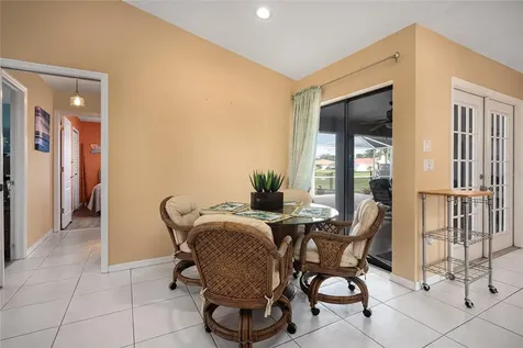 9314 Lucian Englewood FL 34224
