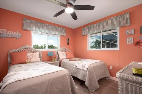 9314 Lucian Englewood FL 34224