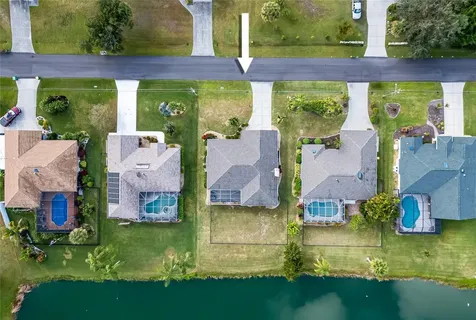 9314 Lucian Englewood FL 34224