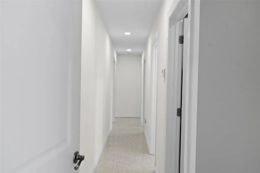 5173 Horseshoe Place St Petersburg FL 33703
