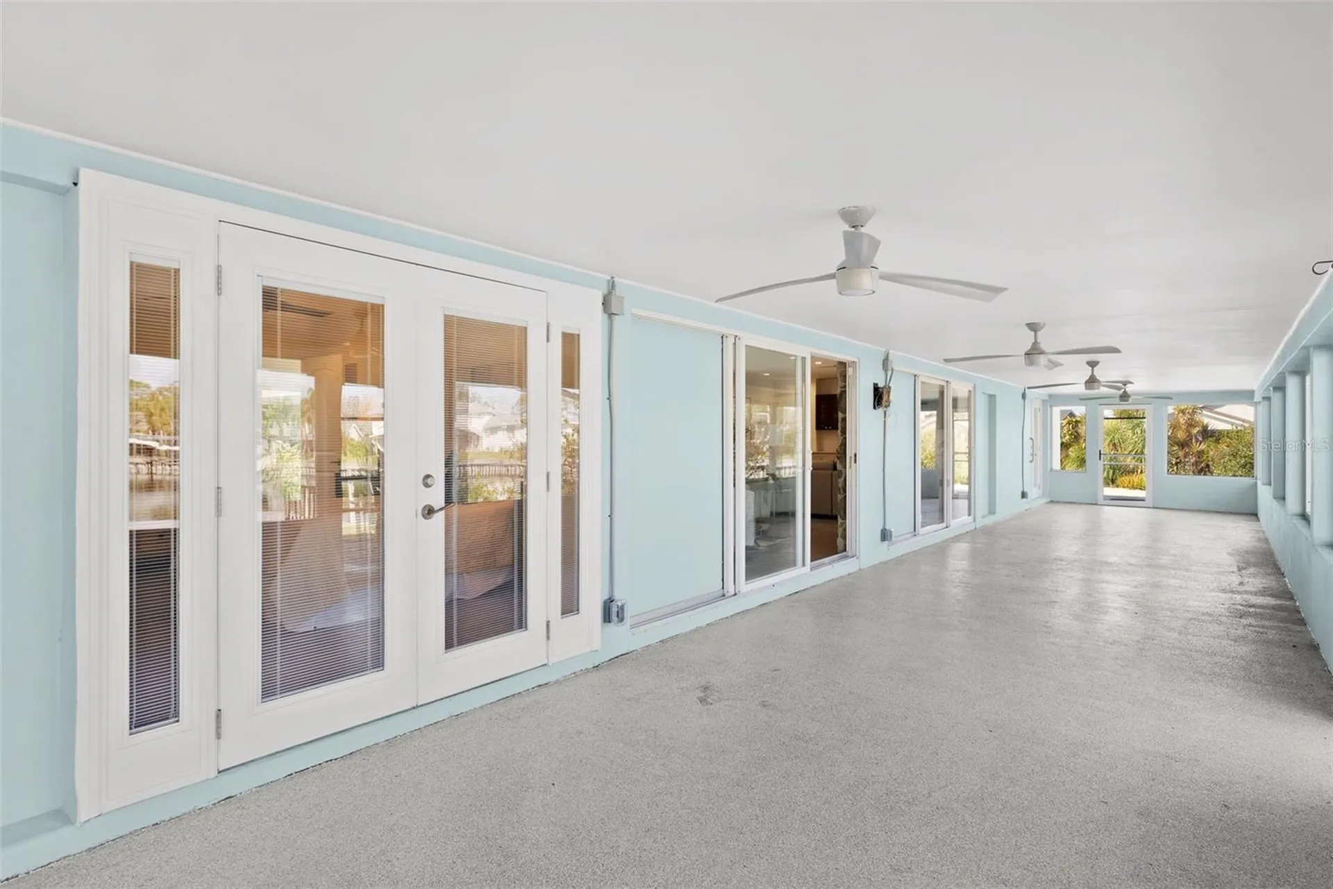 5173 Horseshoe Place St Petersburg FL 33703