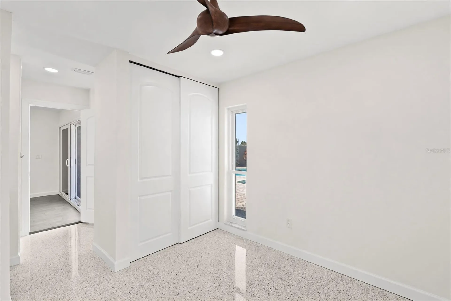 5173 Horseshoe Place St Petersburg FL 33703
