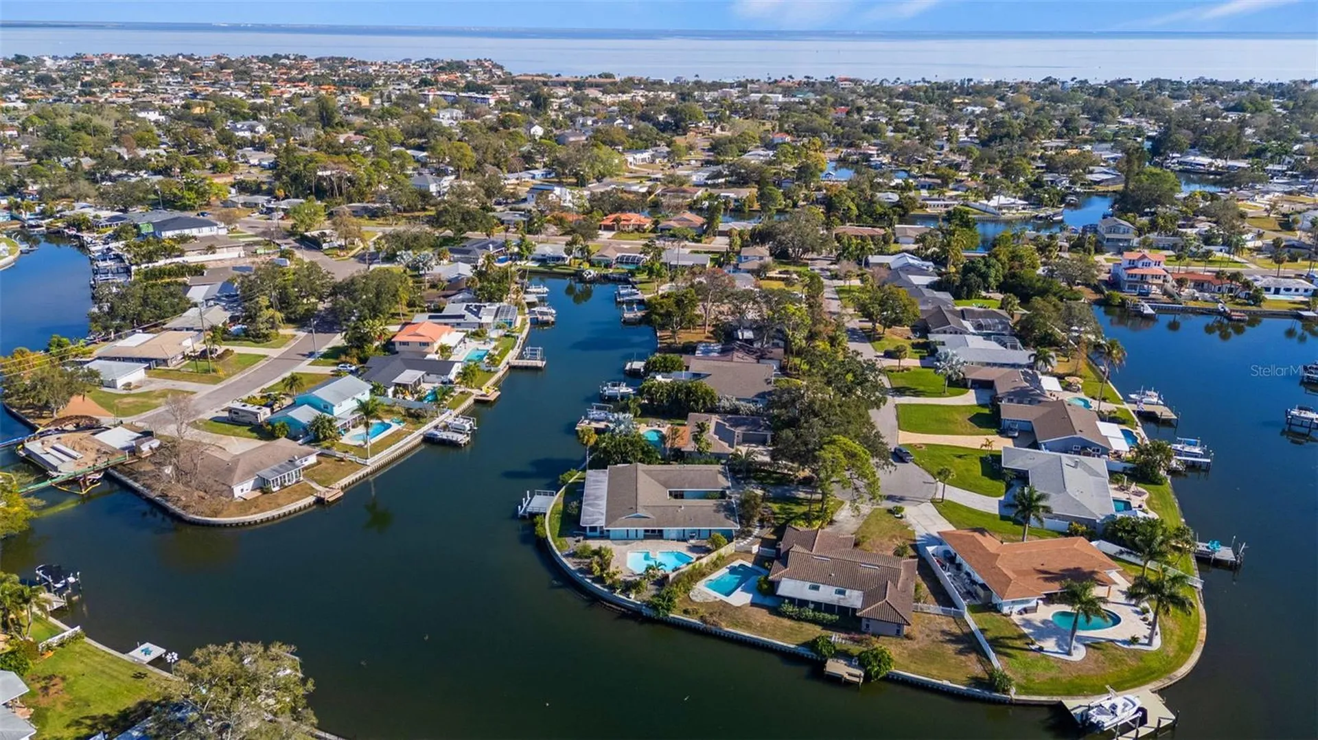 5173 Horseshoe Place St Petersburg FL 33703