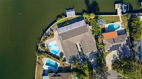 5173 Horseshoe Place St Petersburg FL 33703