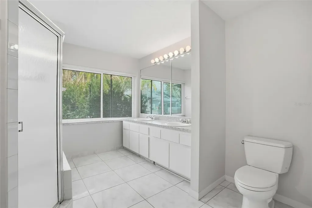 948 Lucas Lane Oldsmar FL 34677