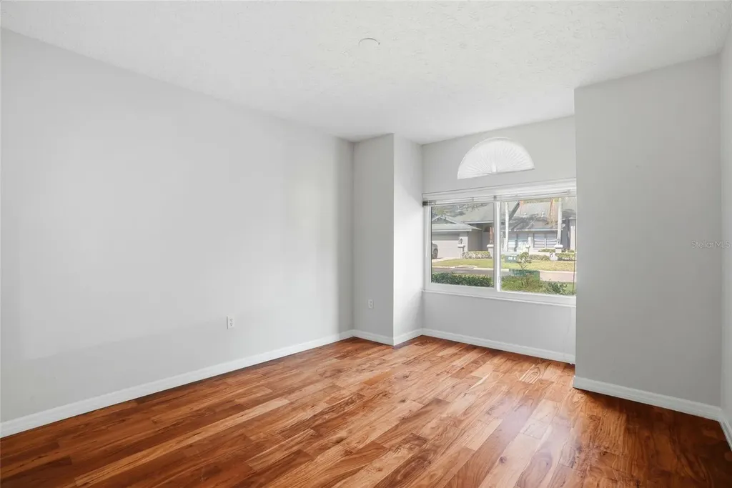 948 Lucas Lane Oldsmar FL 34677