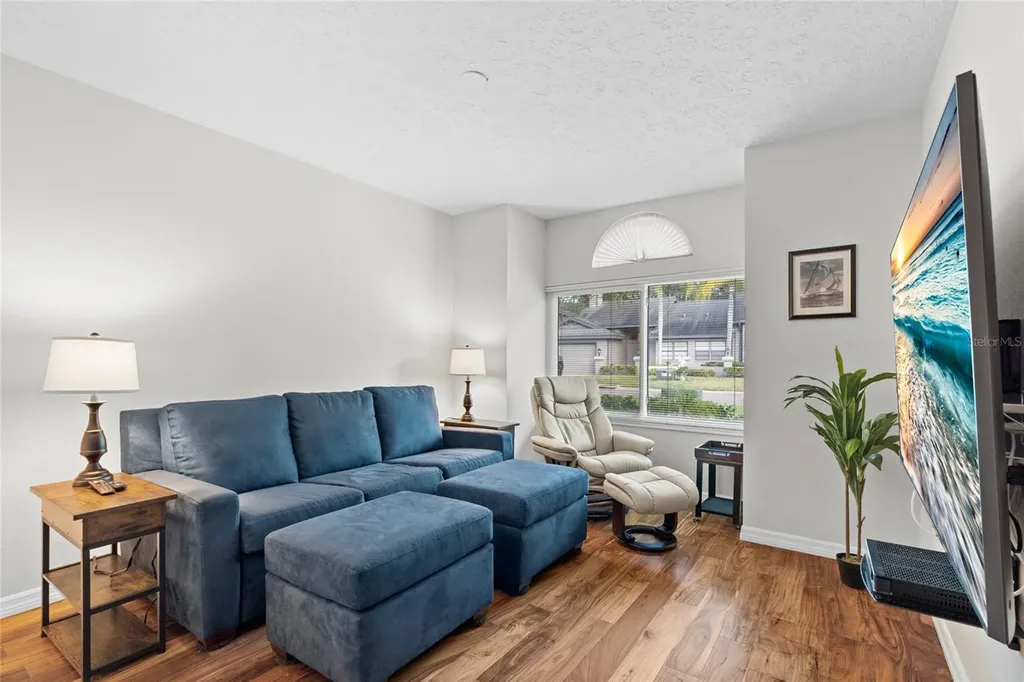 948 Lucas Lane Oldsmar FL 34677