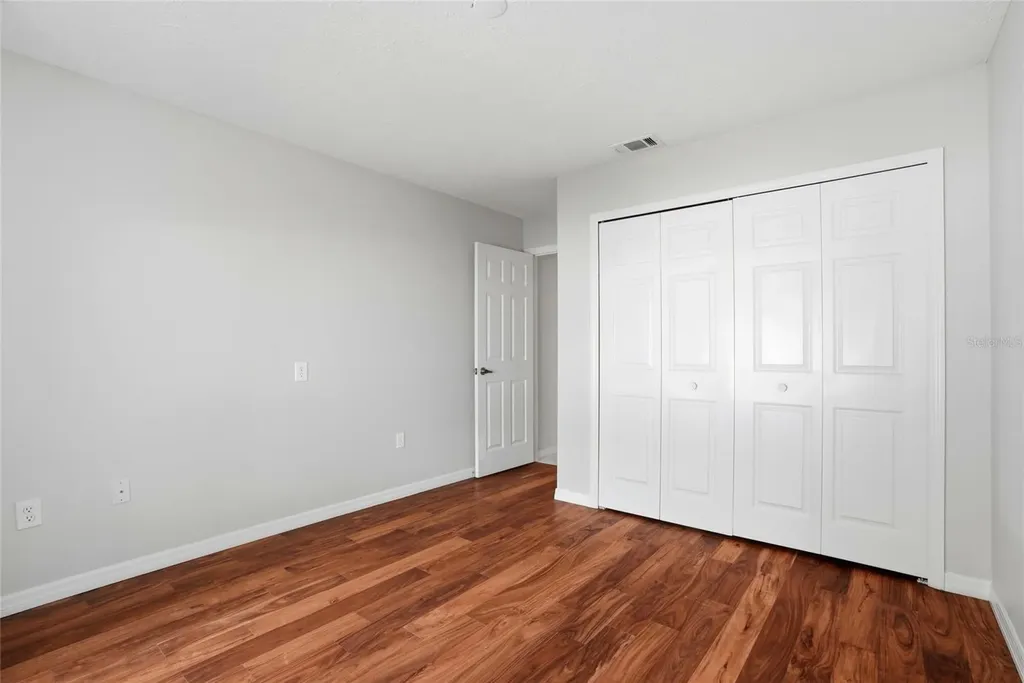 948 Lucas Lane Oldsmar FL 34677