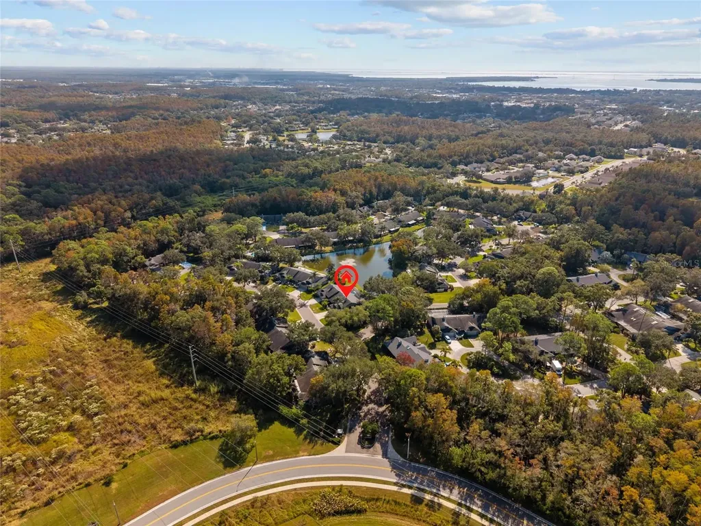 948 Lucas Lane Oldsmar FL 34677