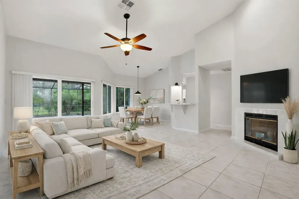 948 Lucas Lane Oldsmar FL 34677