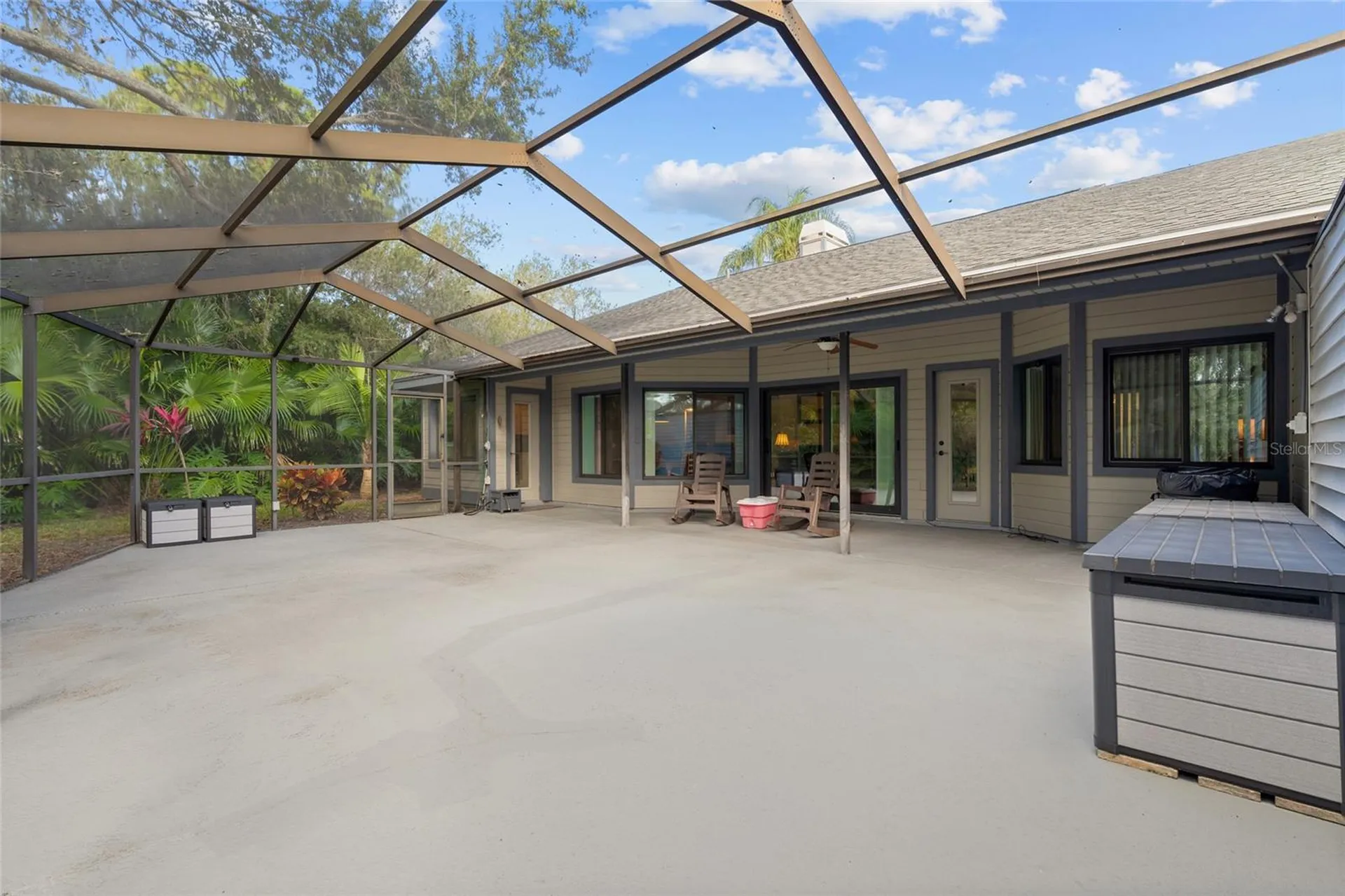 948 Lucas Lane Oldsmar FL 34677