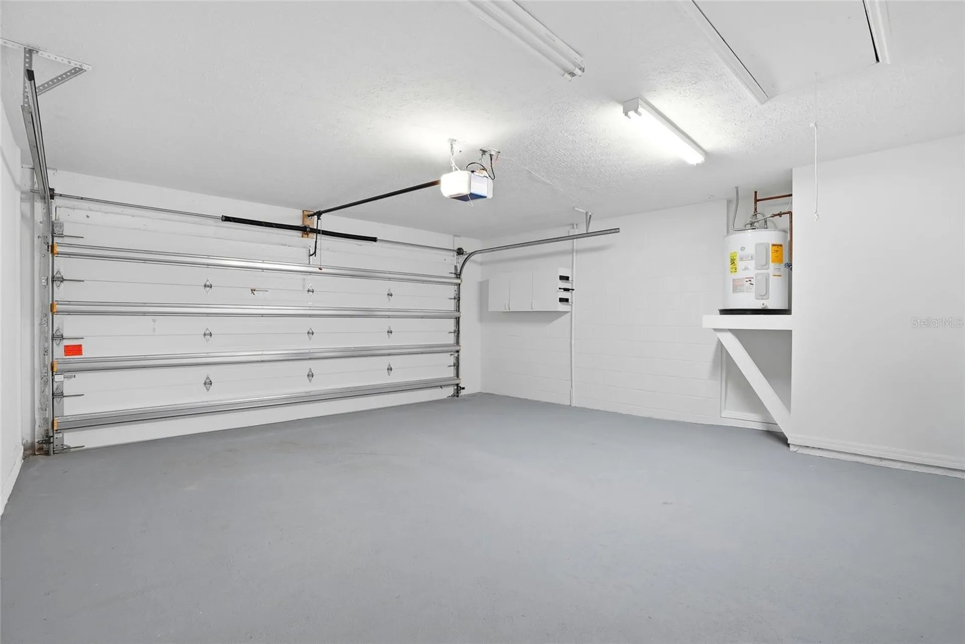 948 Lucas Lane Oldsmar FL 34677