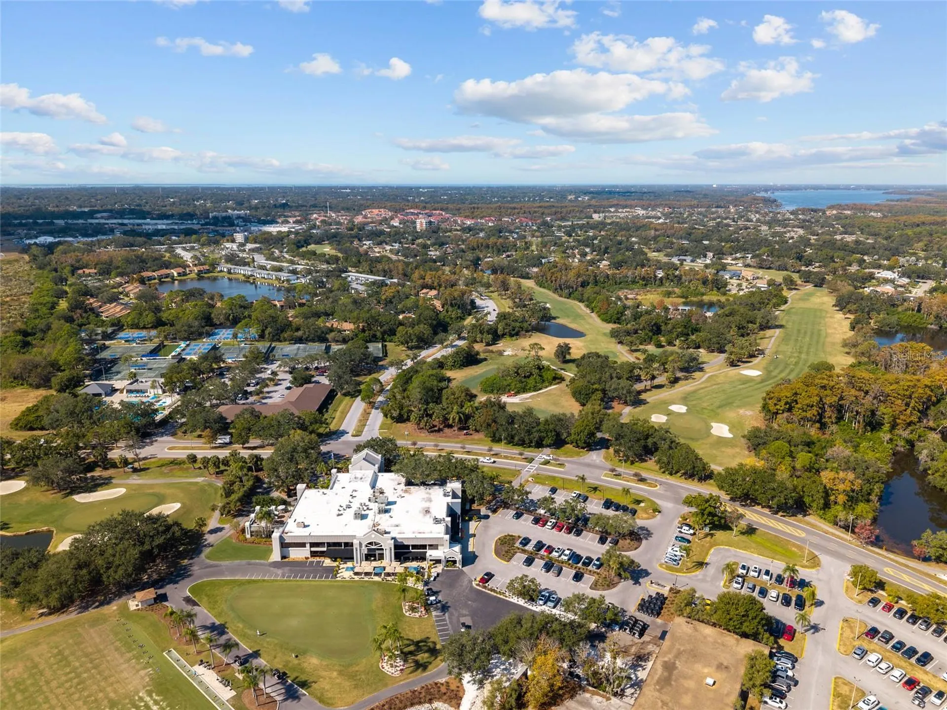 948 Lucas Lane Oldsmar FL 34677