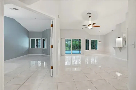 948 Lucas Lane Oldsmar FL 34677