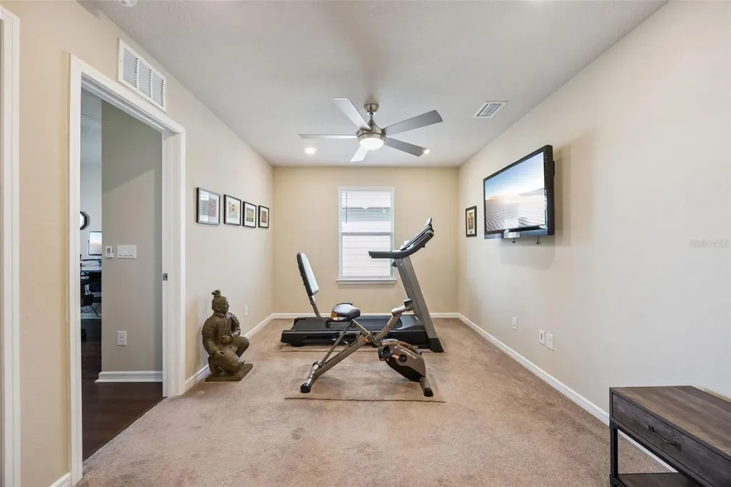2604 Blowing Breeze Avenue Kissimmee FL 34744