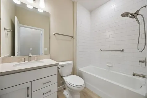2604 Blowing Breeze Avenue Kissimmee FL 34744