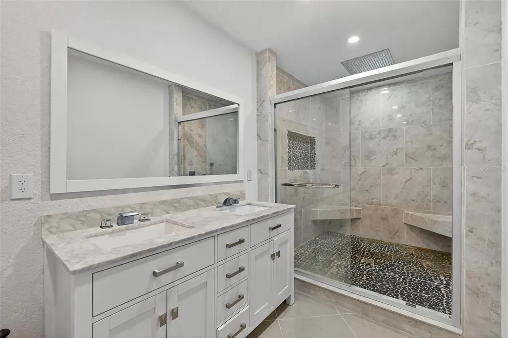 37104 County Road 452 Grand Island FL 32735