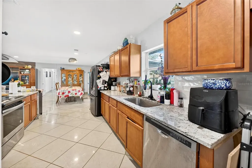 37104 County Road 452 Grand Island FL 32735
