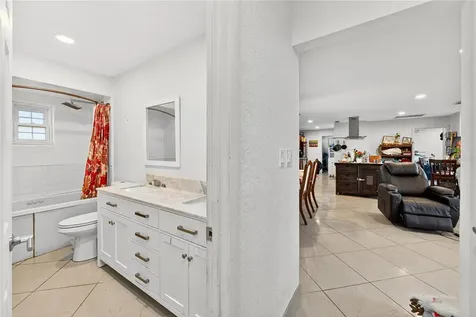 37104 County Road 452 Grand Island FL 32735