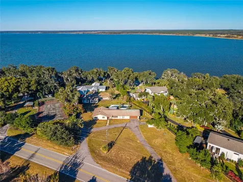 37104 County Road 452 Grand Island FL 32735