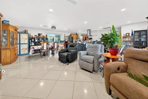 37104 County Road 452 Grand Island FL 32735