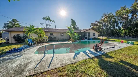 37104 County Road 452 Grand Island FL 32735