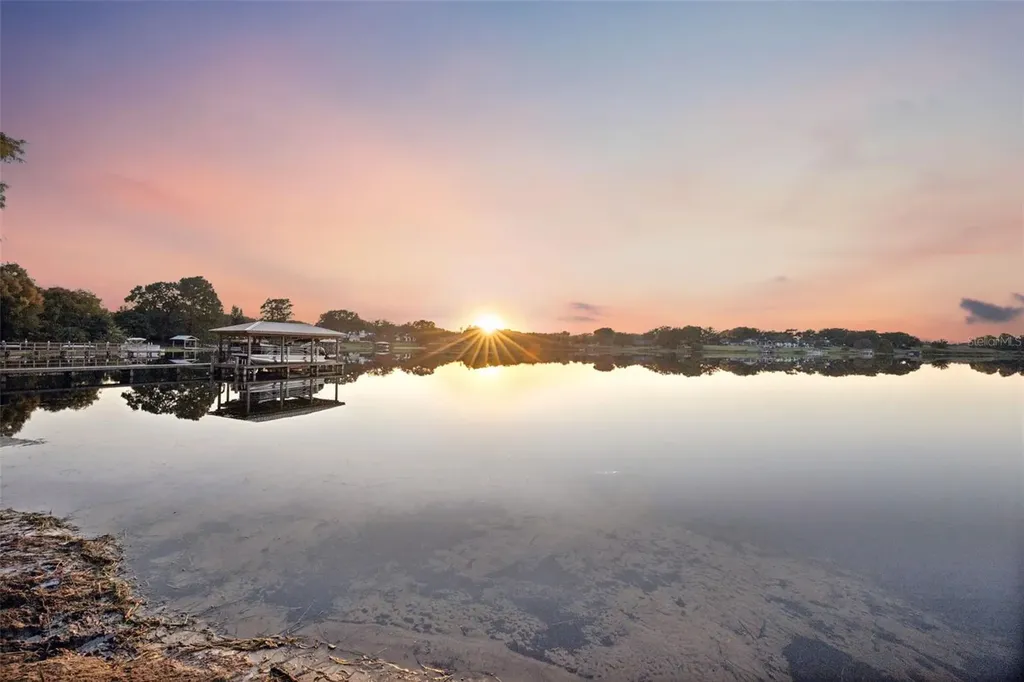 E Crooked Lake Drive Eustis FL 32726