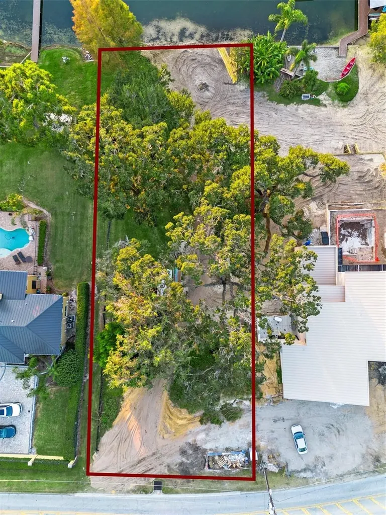 E Crooked Lake Drive Eustis FL 32726