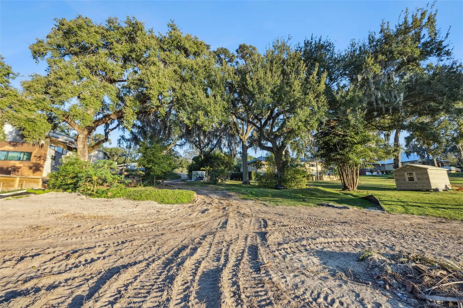 E Crooked Lake Drive Eustis FL 32726