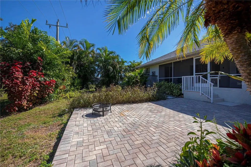 271 Annapolis Lane Rotonda West FL 33947