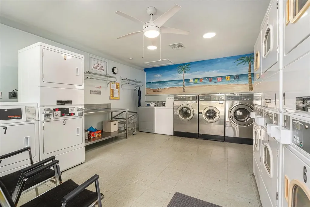 801 83rd Avenue N St Petersburg FL 33702