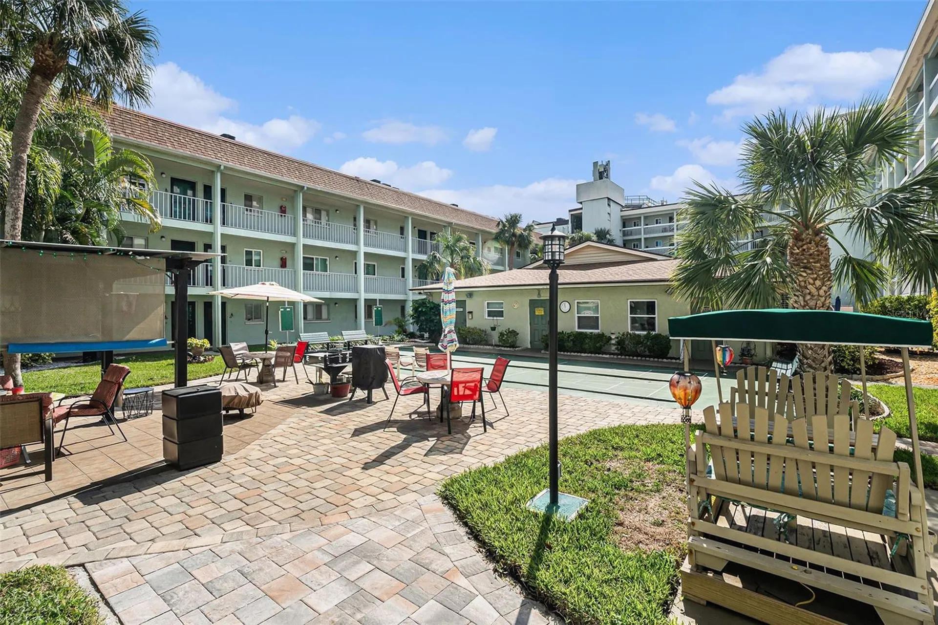 801 83rd Avenue N St Petersburg FL 33702