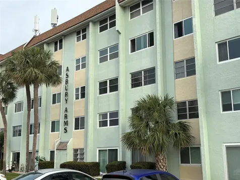 801 83rd Avenue N St Petersburg FL 33702