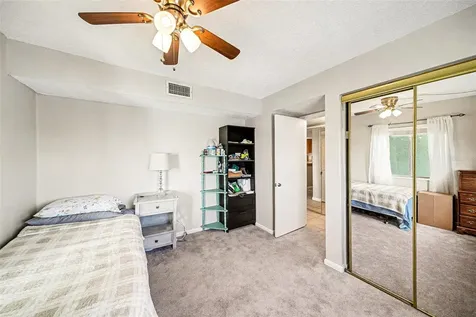 801 83rd Avenue N St Petersburg FL 33702