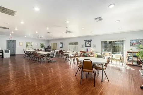 801 83rd Avenue N St Petersburg FL 33702