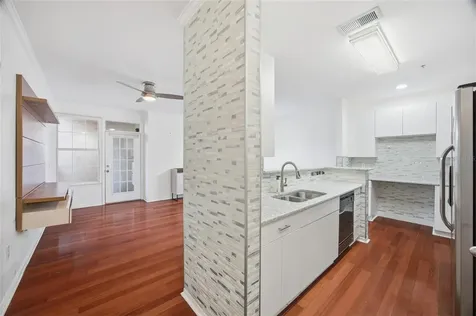 4221 W Spruce Street Tampa FL 33607
