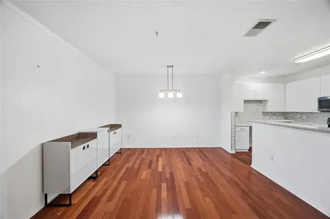 4221 W Spruce Street Tampa FL 33607