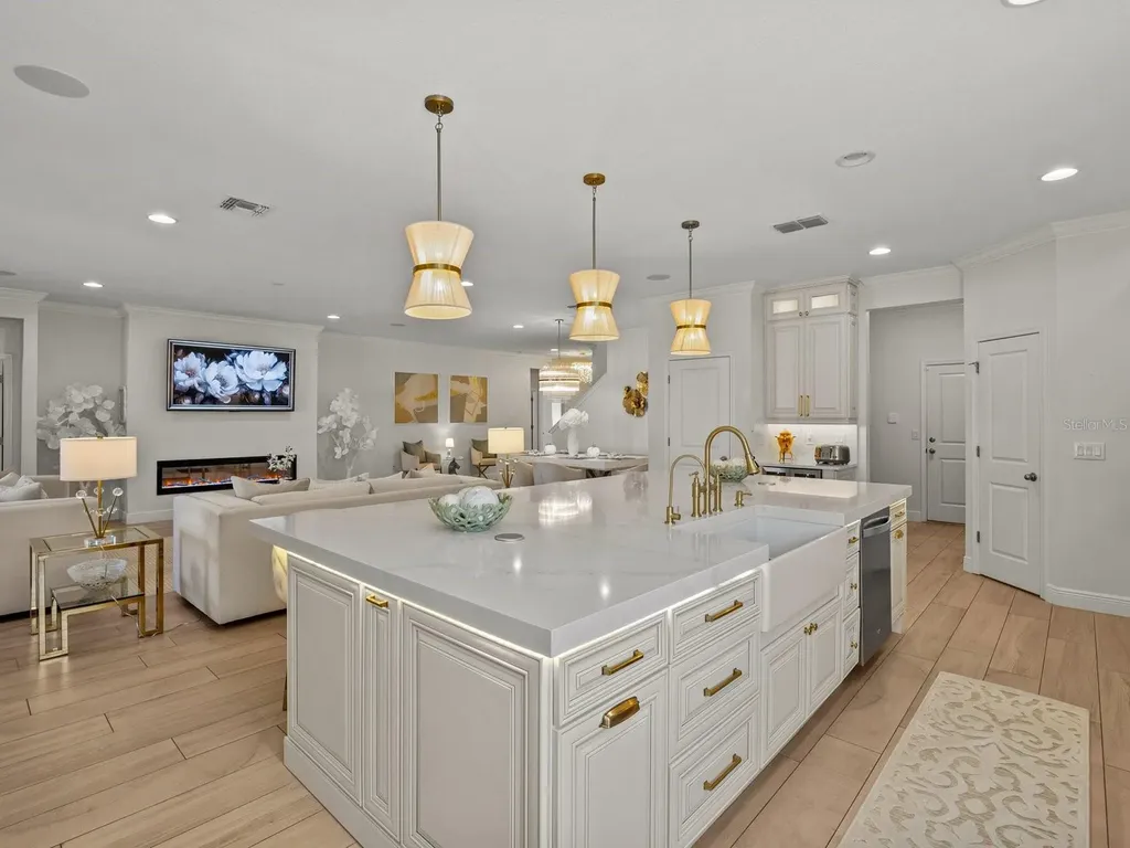 489 Avila Place Howey In The Hills FL 34737