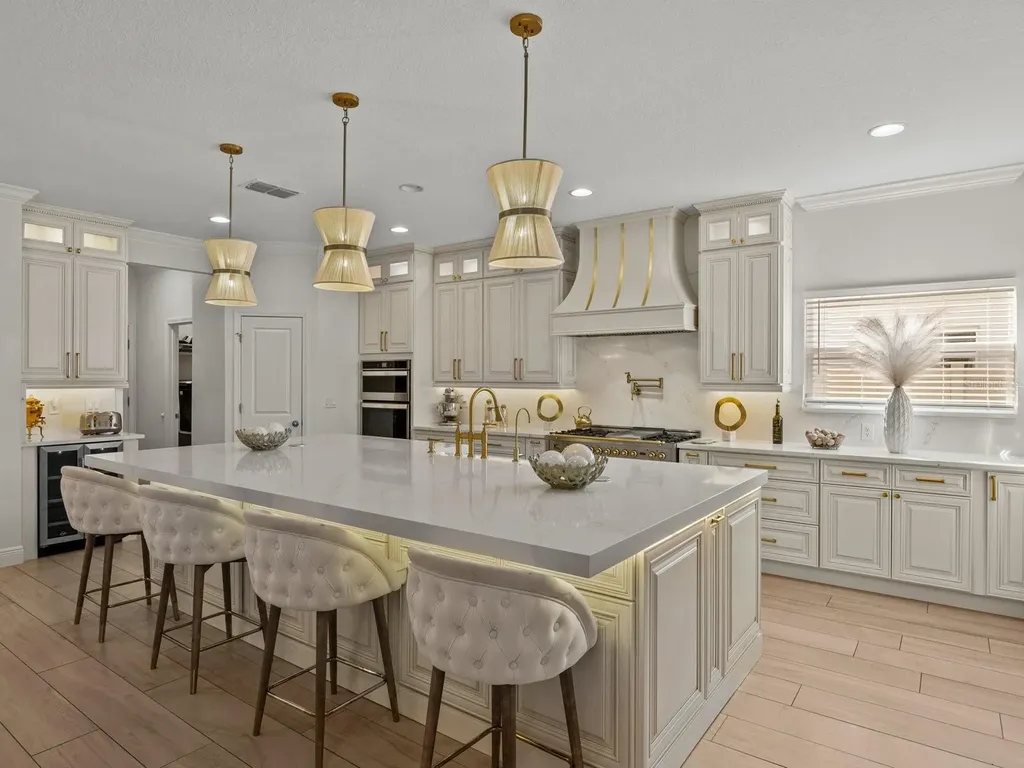489 Avila Place Howey In The Hills FL 34737