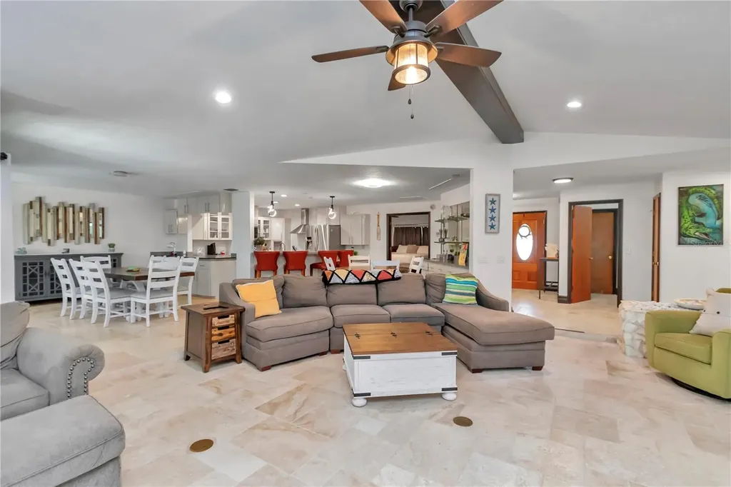 1542 SE Pinwheel Drive Crystal River FL 34429