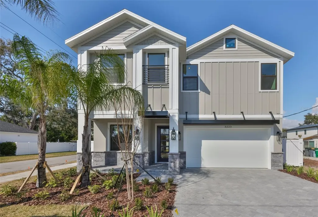 3223 W Paxton Avenue Tampa FL 33611