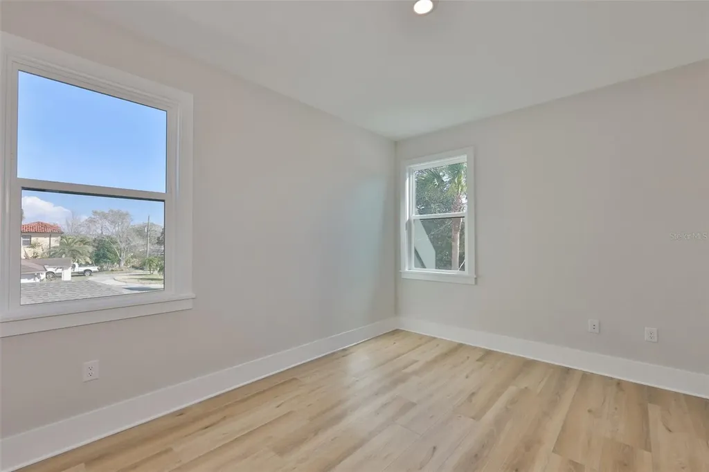 3223 W Paxton Avenue Tampa FL 33611