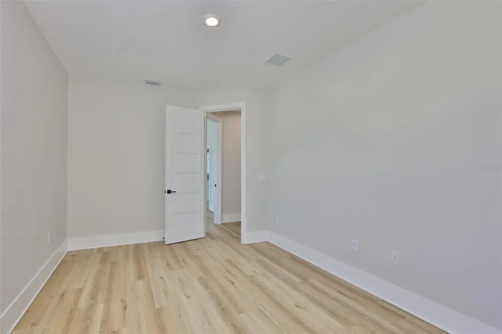 3223 W Paxton Avenue Tampa FL 33611